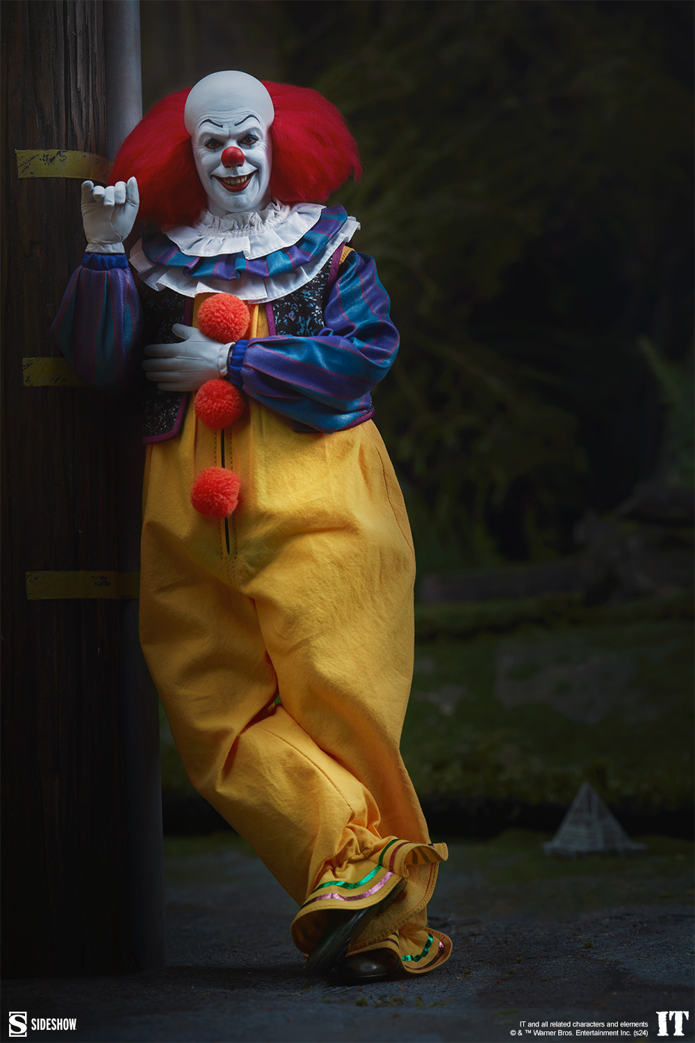 Pre-Order Sideshow Pennywise Sixth Scale Figure